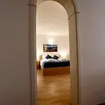 Modern 1br Near Spinola Bay T4