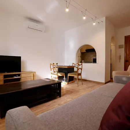 Modern 1br Near Spinola Bay T4 Apartment *