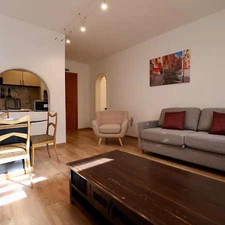 Modern 1br Near Spinola Bay T4 San Ġiljan
