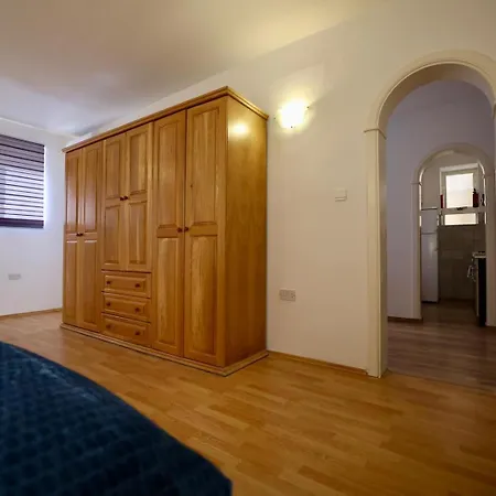 Modern 1br Near Spinola Bay T4