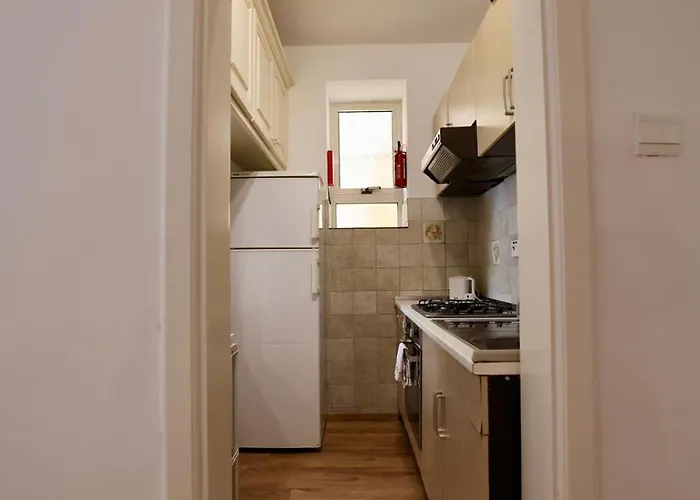 Modern 1br Near Spinola Bay T4 Apartman *